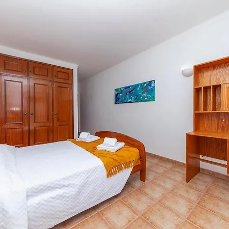 Feia-traia Vestfuse Guest house Lagos